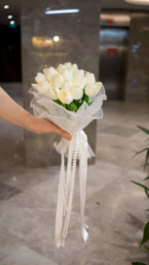 Islak 16'lı lale gelin eli buketi