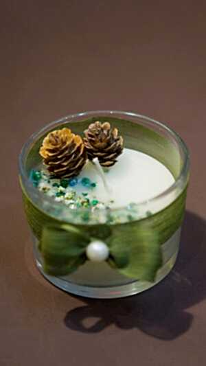 Vanilya kokulu el yapımı mum yeşil kurdela