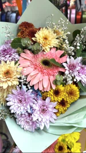 Karışık çiçek buketi