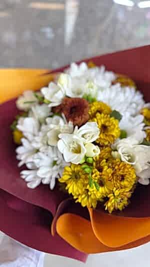 Alternative view of Karışık Buket